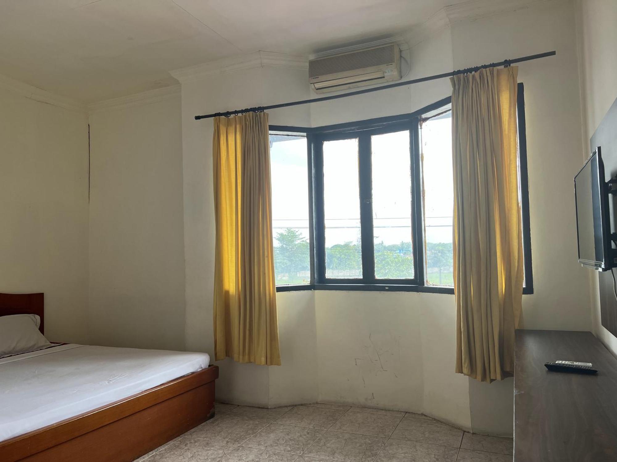 Oyo 92098 Kost Orange Syariah Hotel Makassar Kültér fotó